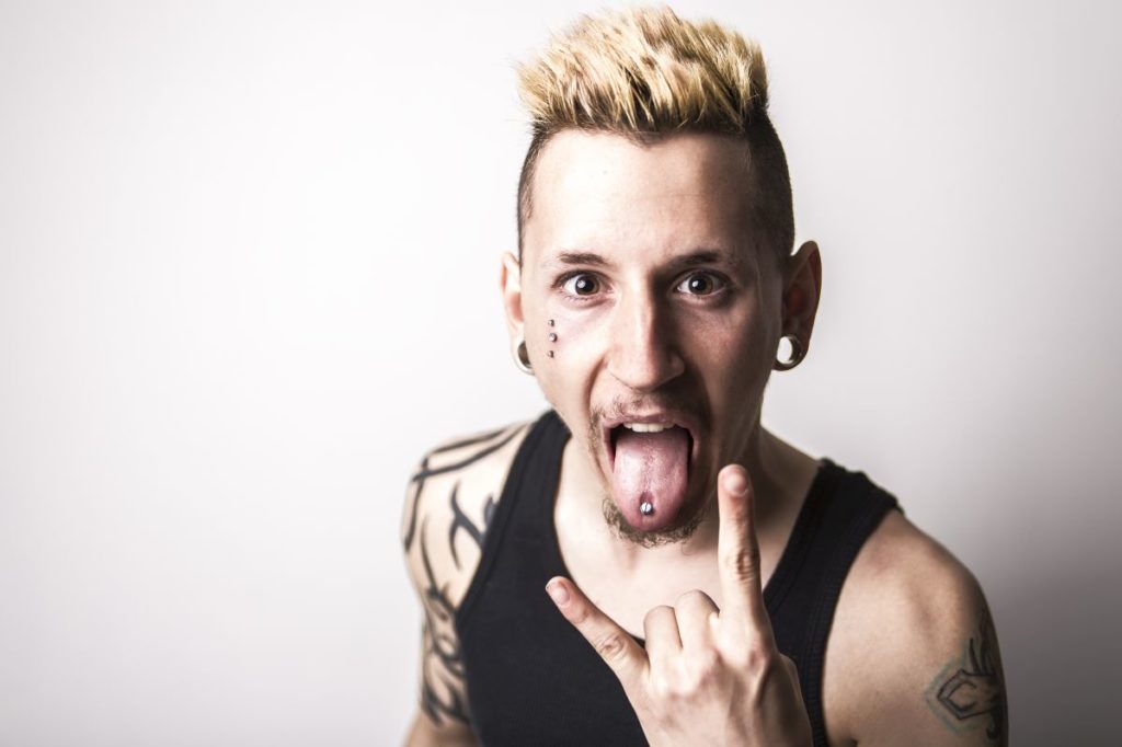 piercing języka
